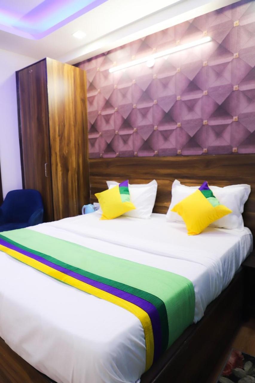 Surya International Bed & Breakfast New Delhi Exterior photo
