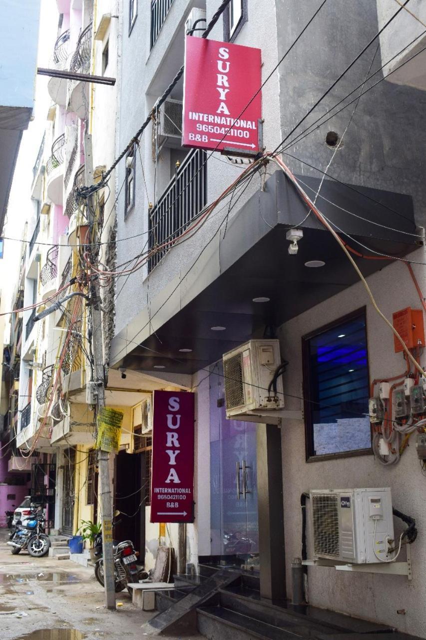 Surya International Bed & Breakfast New Delhi Exterior photo