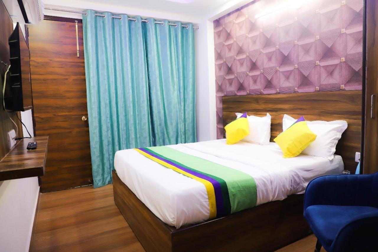 Surya International Bed & Breakfast New Delhi Exterior photo