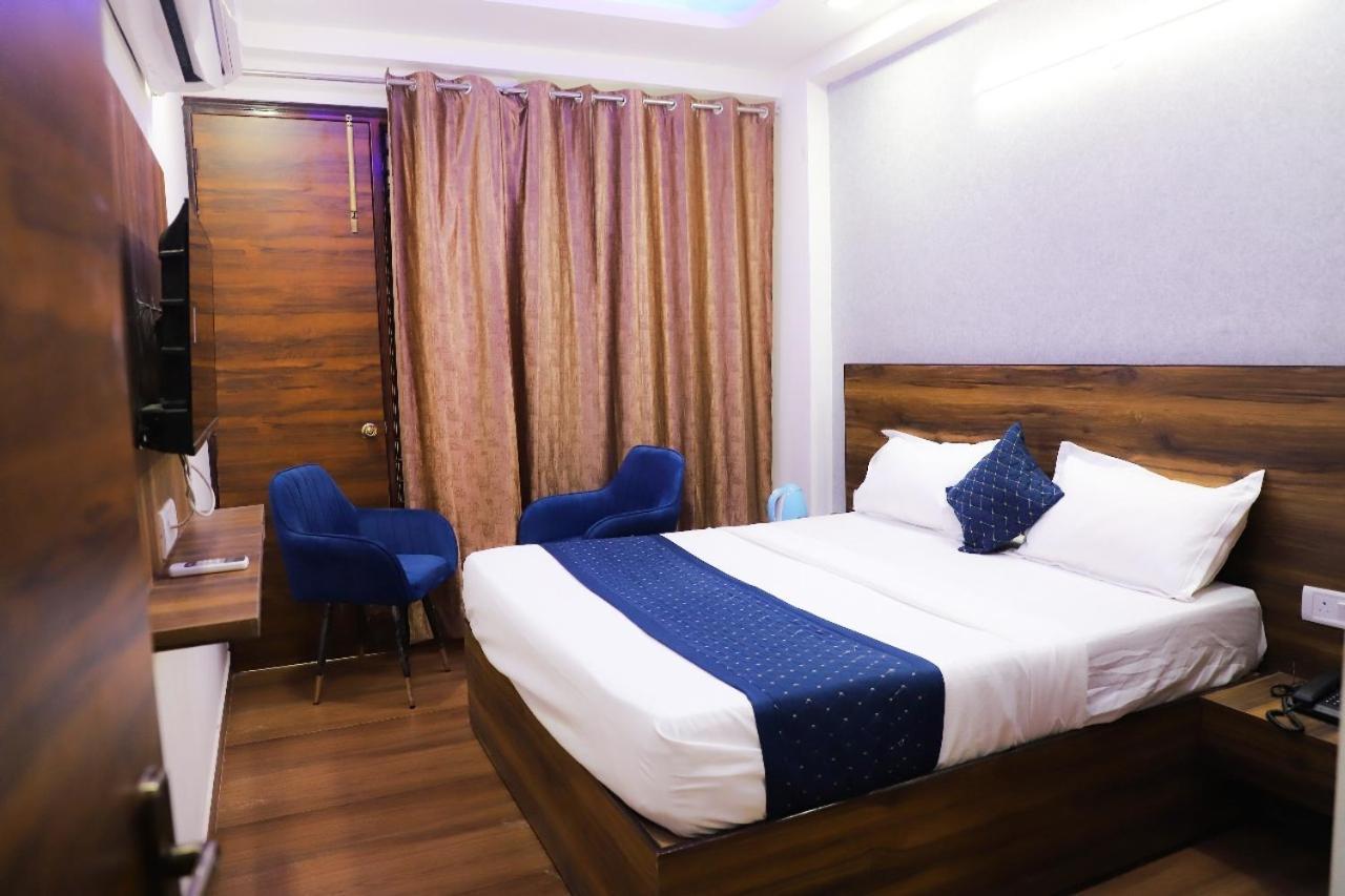 Surya International Bed & Breakfast New Delhi Exterior photo
