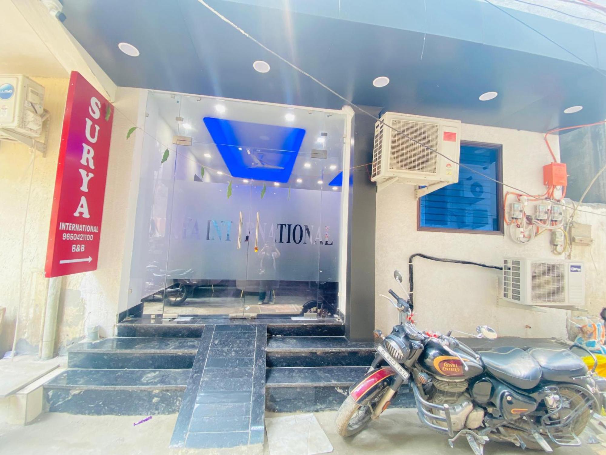Surya International Bed & Breakfast New Delhi Exterior photo